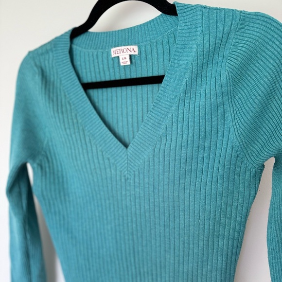 Merona Knit V-Neck Sweater - Picture 2 of 6